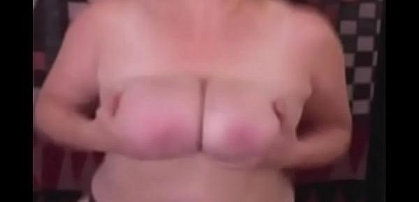  Big Beautiful Bouncing Boobies Babe